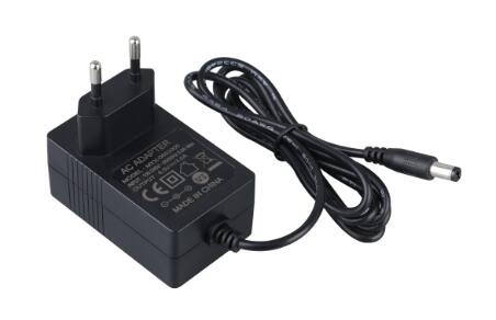 普通电源适配器 普通电源适配器