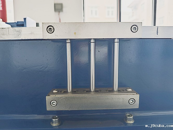 高频率振动试验系统的保养方法(图3) 高频率振动试验系统的保养方法(图3)