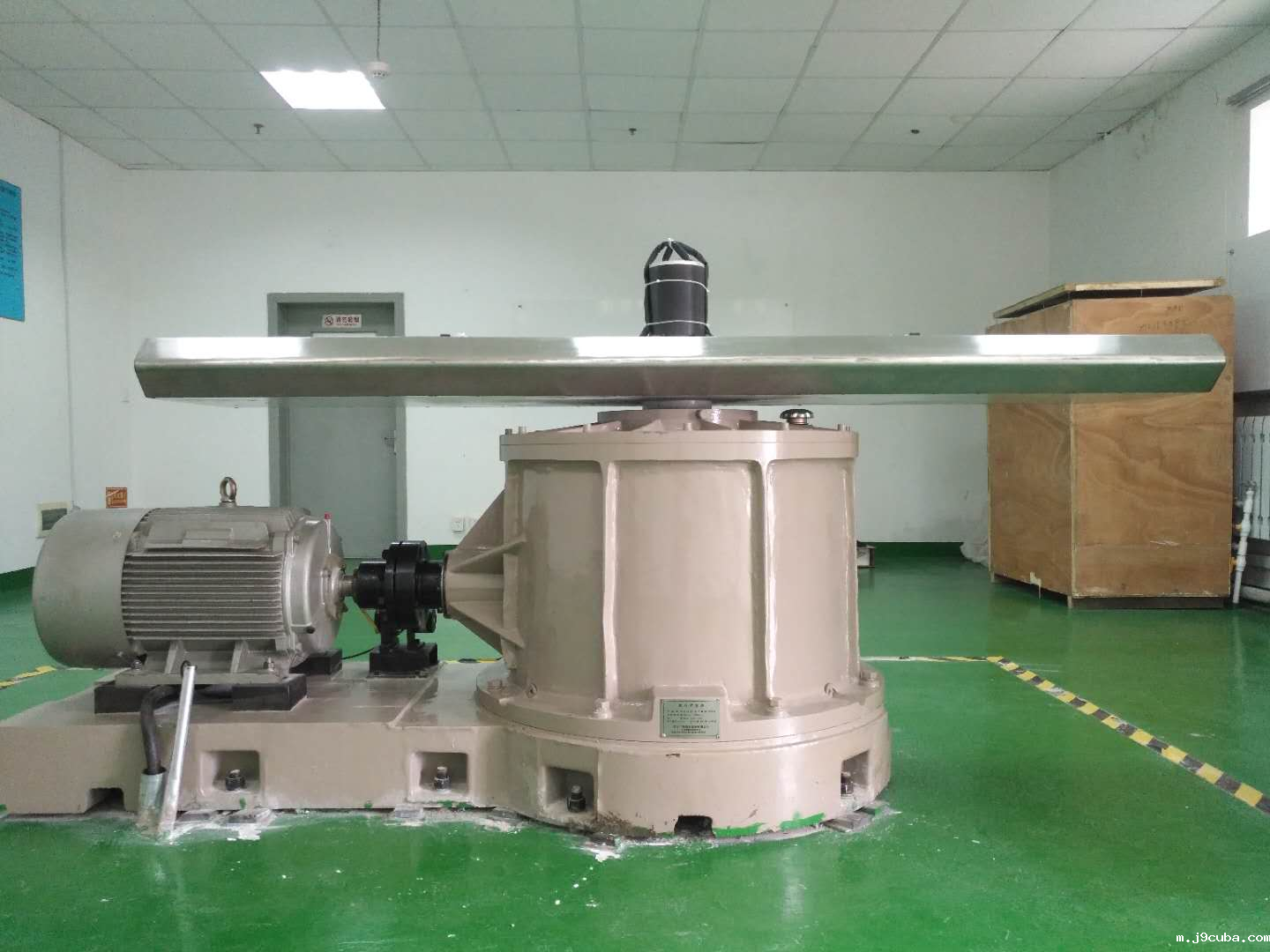 恒加速度/稳态加速度离心机满足哪些标准？(图1)