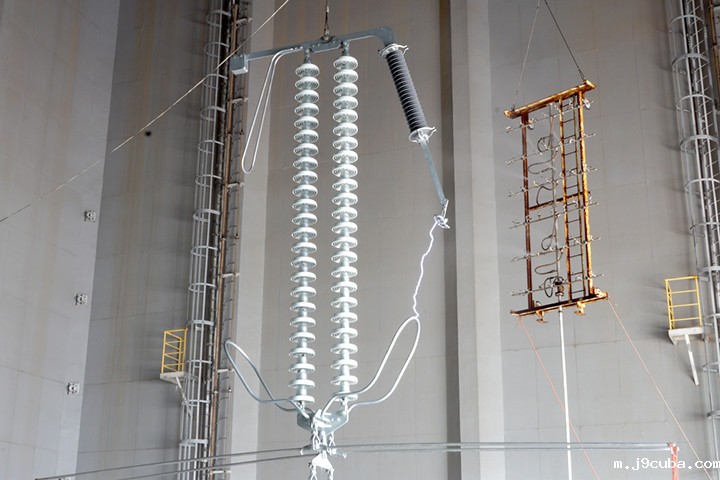 直流系统绝缘子闪络气候室覆冰试验步骤(图1)