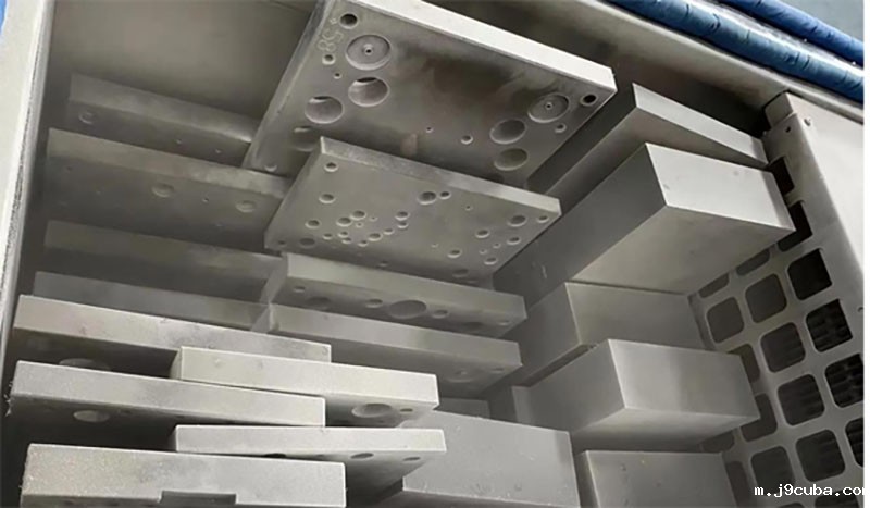 液氮速冻机对硬质合金的深冷处理研究(图3)